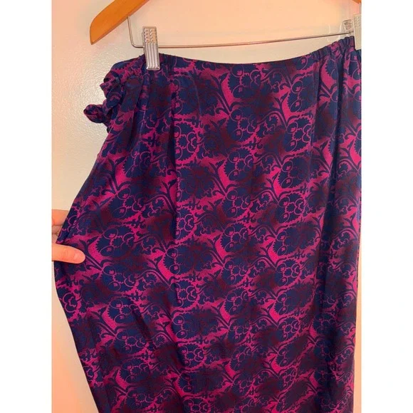 Vintage 100% Silk Wrap Skirt Women Sz 18W Purple Paisley Floral Maxi Resort - Picture 5 of 8